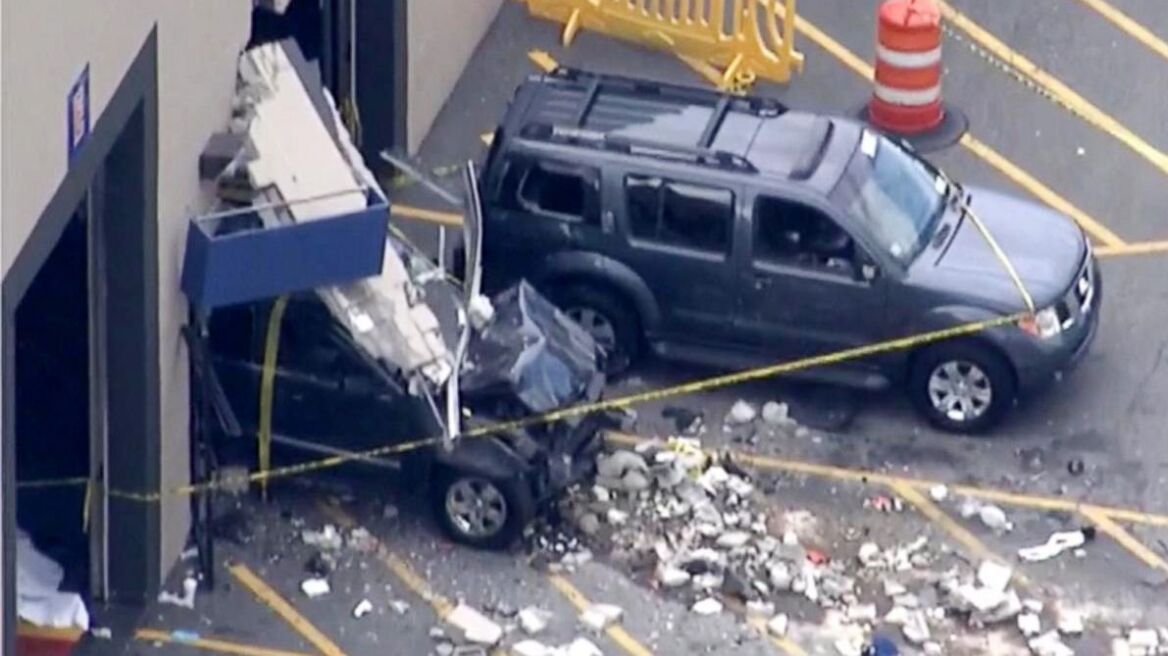 ΗΠΑ: Εισβολή τζιπ σε έκθεση αυτοκινήτων - Τρεις νεκροί και 11 τραυματίες